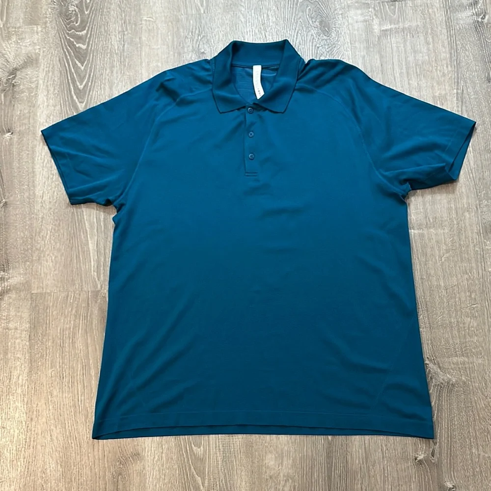 Lululemon Men's XXL Metal Vent Tech Short‎ Sleeve Performance Golf Polo Shirt